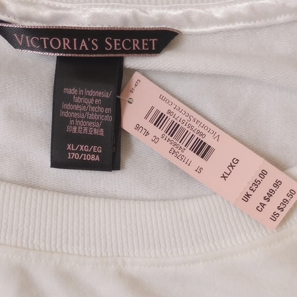 Victoria's Secret White Sweatshirt with 'LOVE' Print - Picture 2 of 5